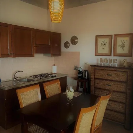 Apartament In Sanguineto Mit Grossem Balkon *